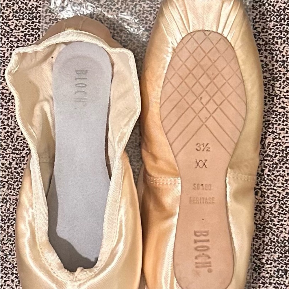 Cream Ballet Flats with Flexible Sole